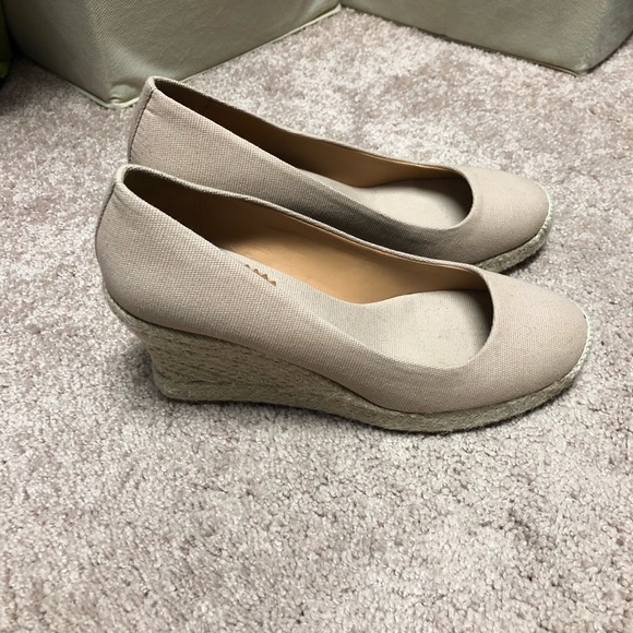 Beige J Crew Wedge - Woven Heel - Picture 4 of 4